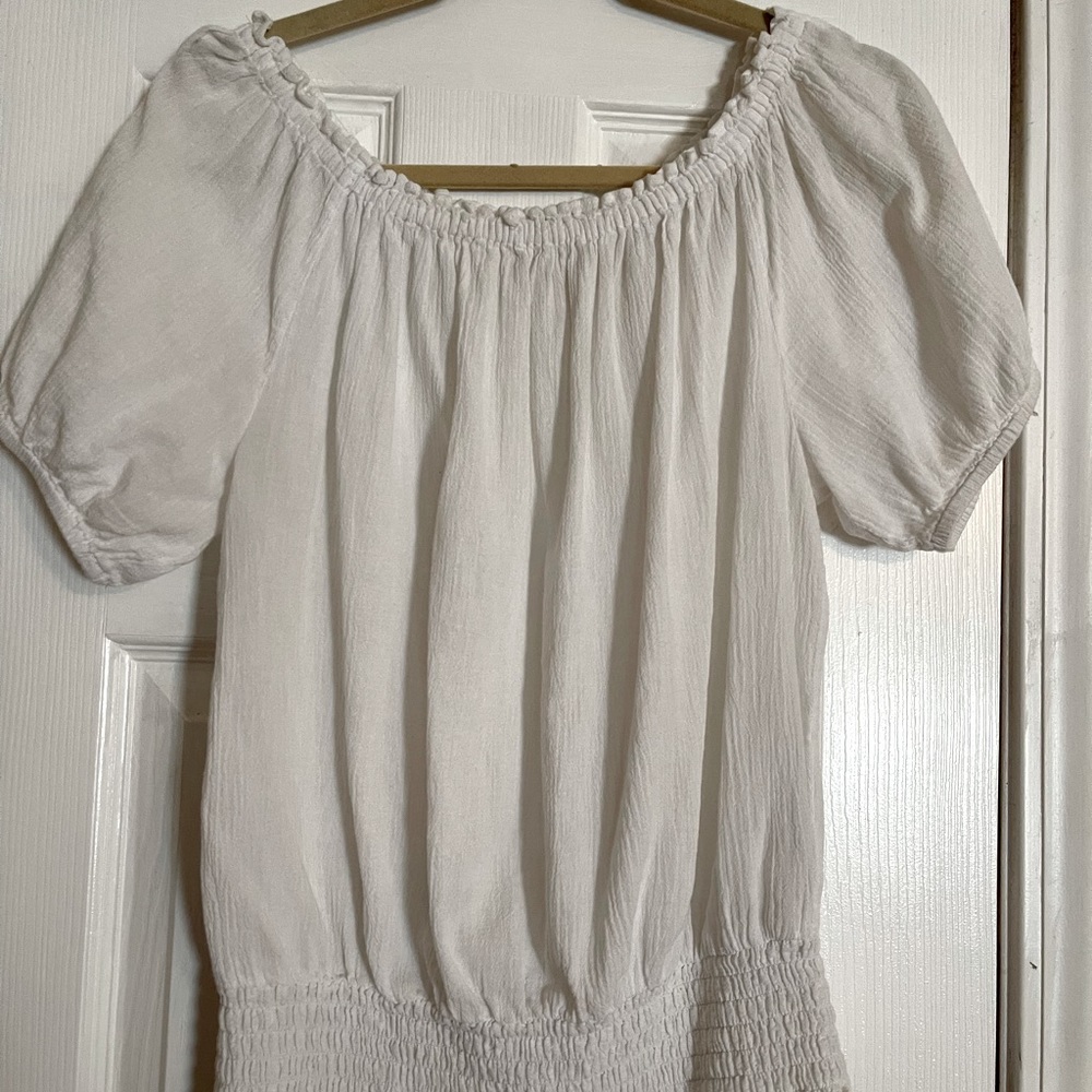Ladies’ Michael Kors off-shoulder top with gathered hem; white; EUC; Medium
